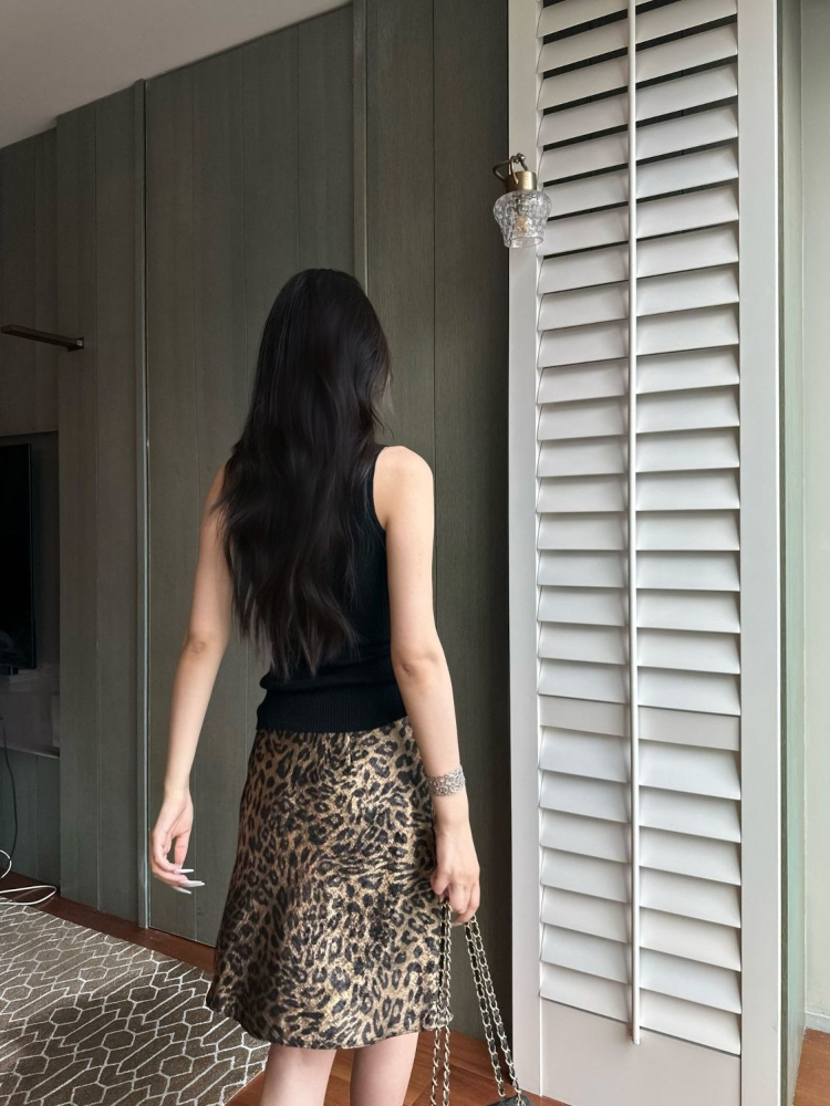 Vintage Gilded Leopard Pattern - Women'S Fashion Gilded Age avis et prix