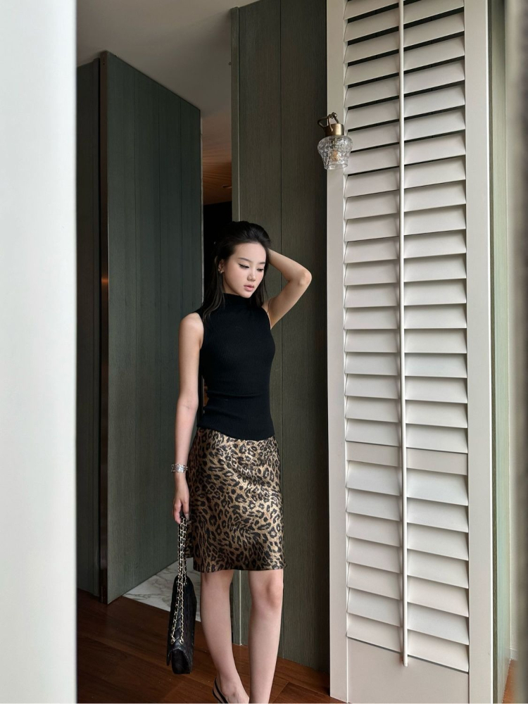 Vintage Gilded Leopard Pattern - Women'S Fashion Gilded Age avis et prix