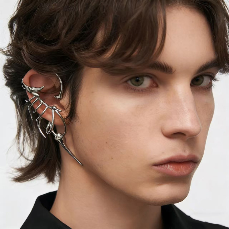 Edgy Skeleton-Style Ear Cuff f - Women'S Fashion Edgy avis et prix