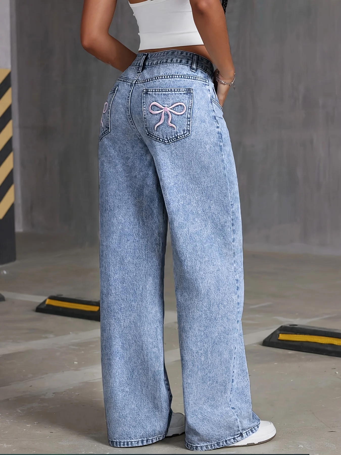 Women's Back Pocket Bow Embroi - Mom Jeans Women avis et prix