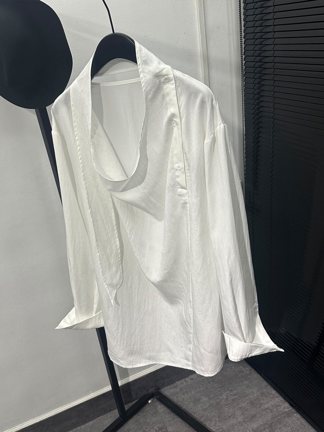 SuperAen Black Design Asymmetr - Asymmetric Top Women avis et prix